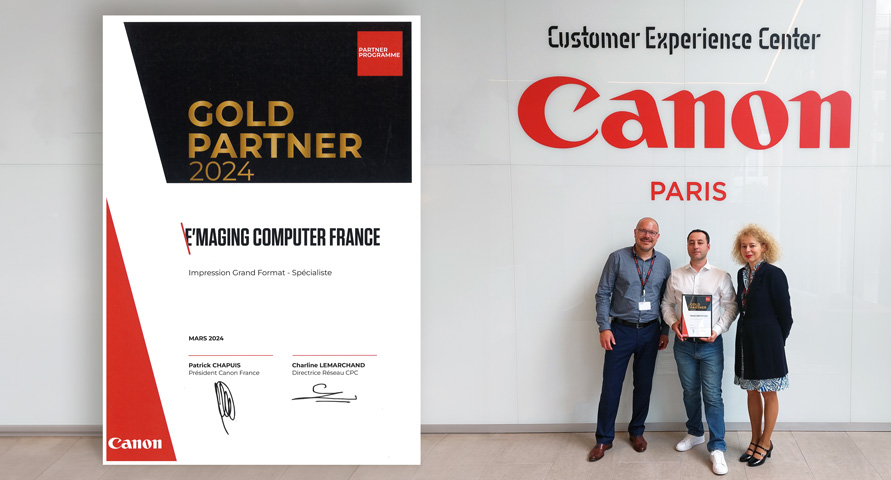 Thierry Renault (Chargé de compte Canon) remet le certificat Gold Partner à Marc Lagnez (Président Emaging) avec Céline Brzezinski (Direction Marketing Canon) Certificat Emaging Canon Gold Partner 2024