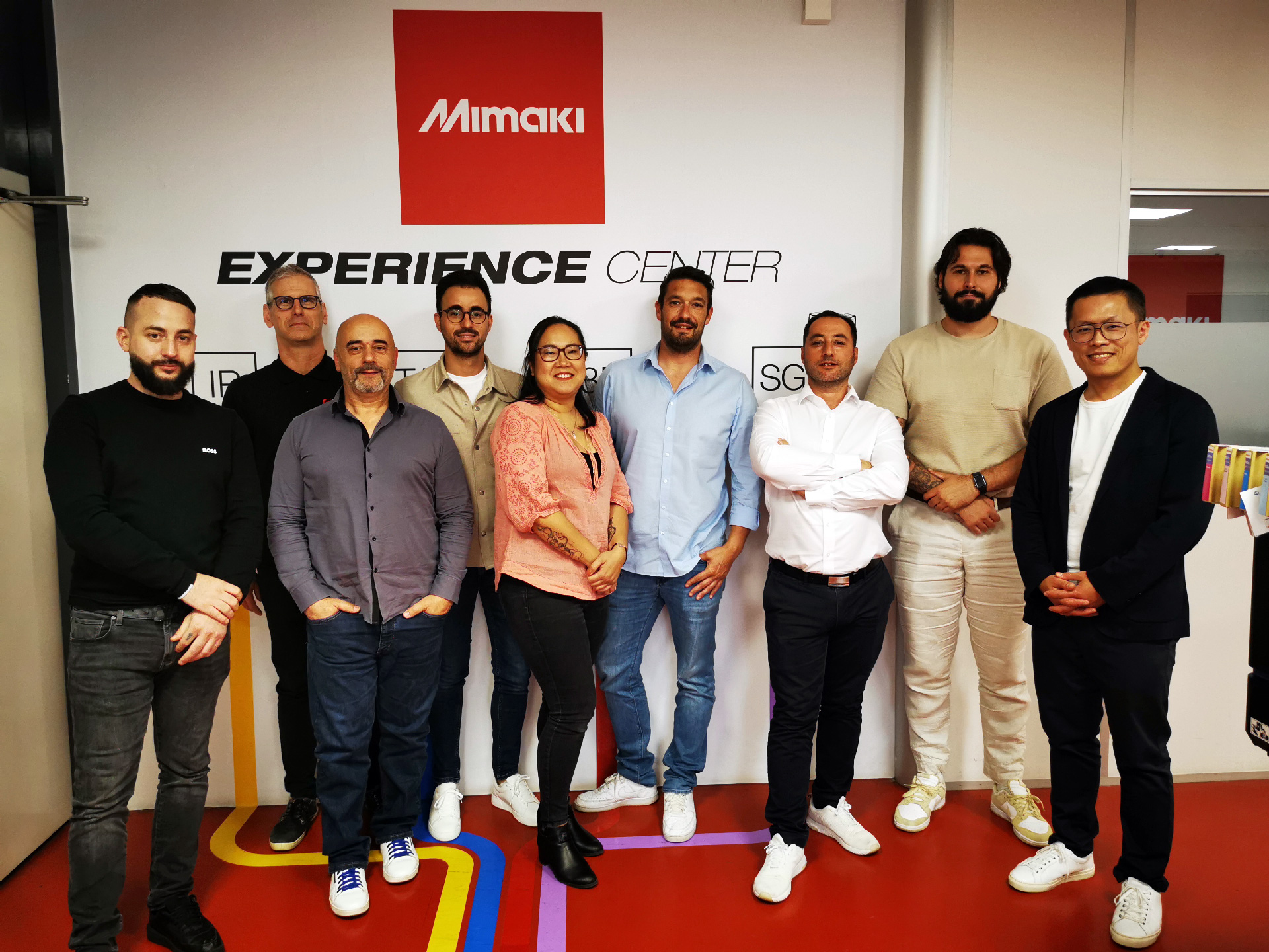 L'équipe Emaging chez Mimaki France