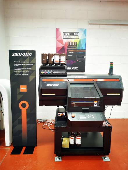 imprimante 3d mimaki 3duj 2207